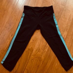 Lululemon athletica crop leggings
